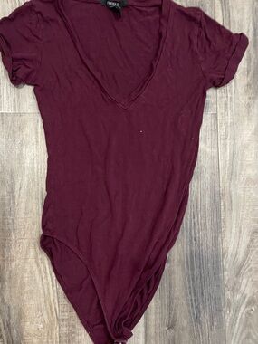 Forever 21 Wine V-Neck Short Sleeve Bodysuit